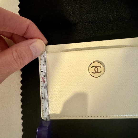 *Authentic* Chanel Card Holder *Button Collection* - Picture 13 of 13
